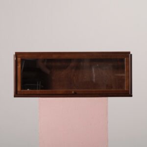 Boknäs vitrinskåp med glasdörr S31