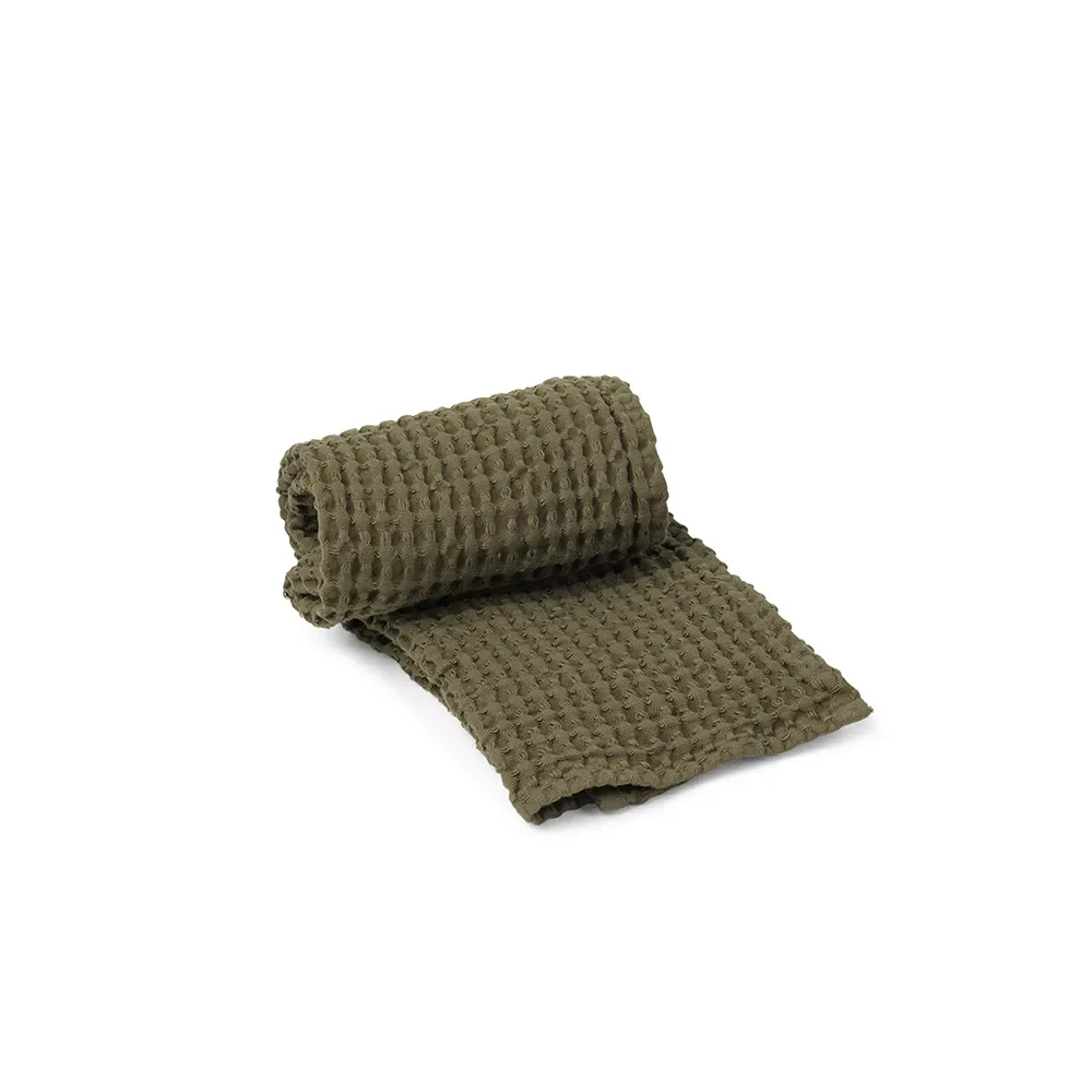 Ferm Living, Handduk i Ekologisk Bomull Olive