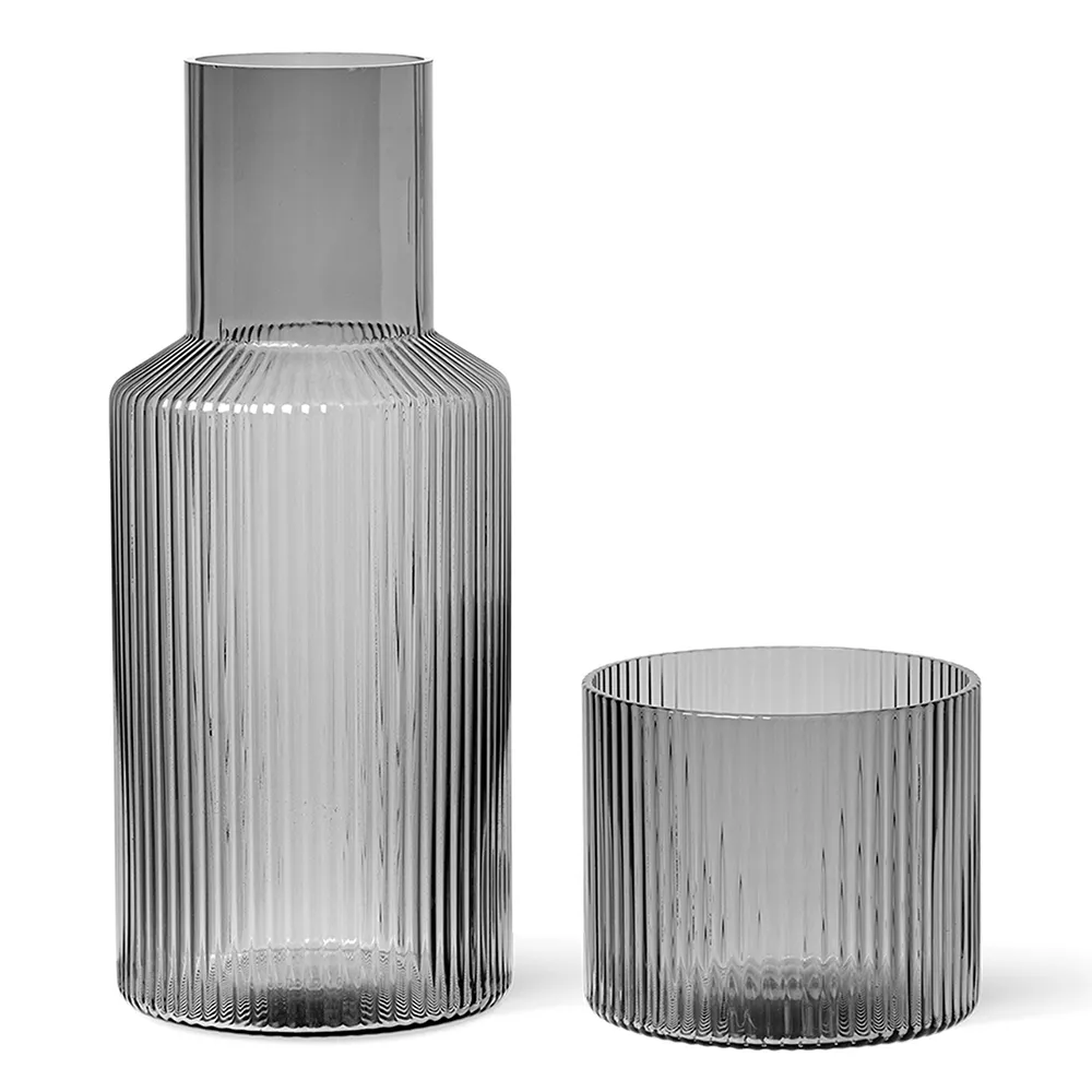 Ferm Living, Ripple Karaff med glas - Smoked Grey