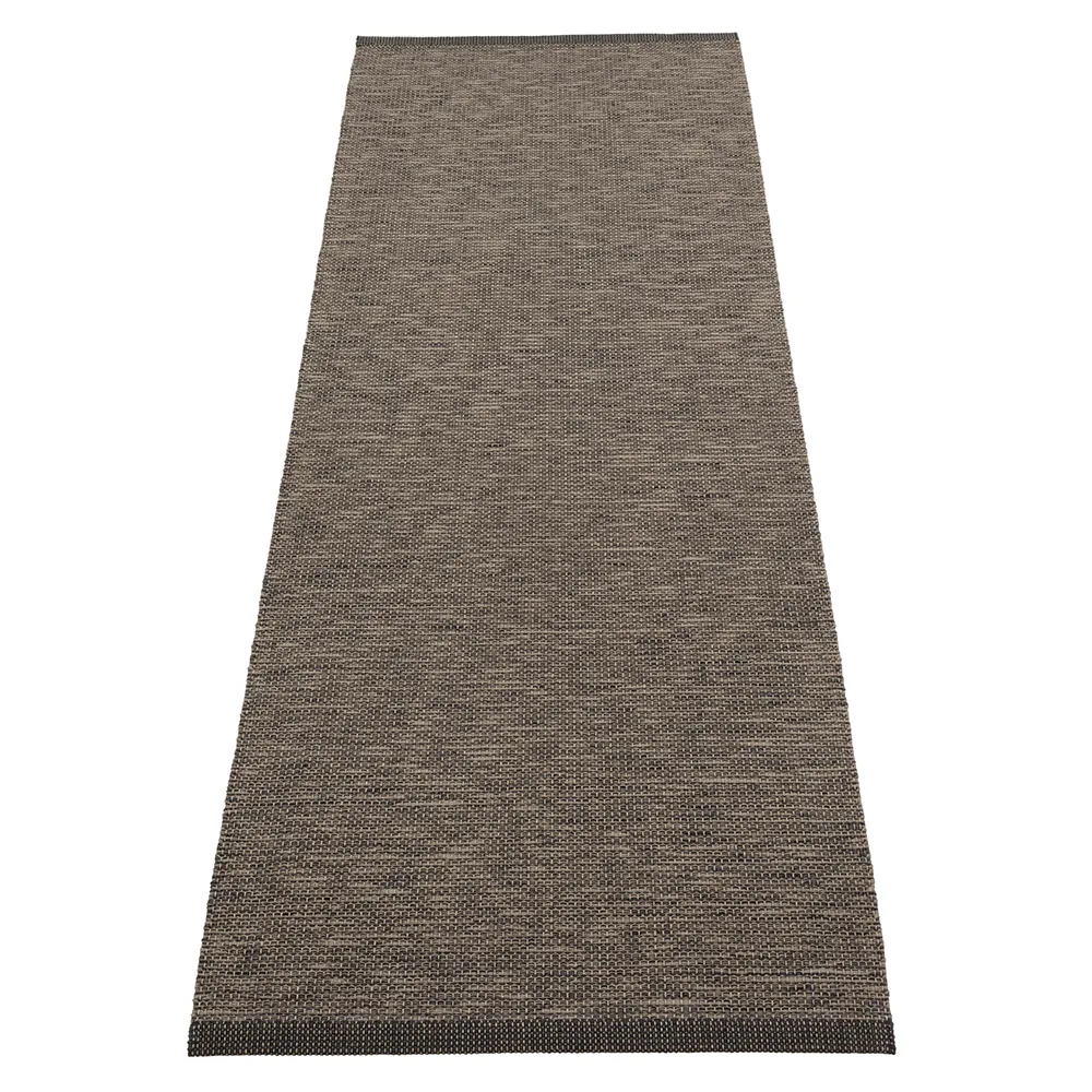 Pappelina, Sam matta 70 x 225 cm Black/Walnut